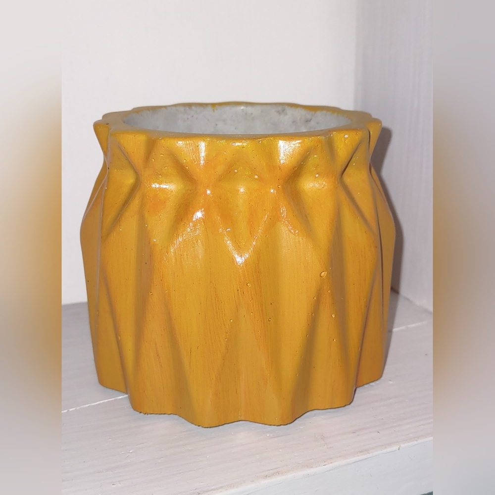 Concrete Vessel Round Set Yellow
